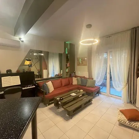 Seaside Apartment-3